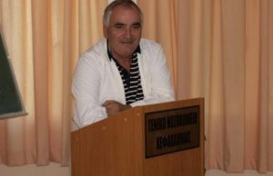 Βαγγέλης Ευαγγελάτος: «Να γίνει κρασί η μελαγχολία» – Μια όμορφη ιστορία για το φθινόπωρο, τη Μαυροδάφνη και τη ζωή