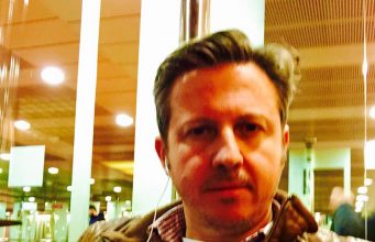 Φώτης Αυγουστάτος: «Δεν νιώθω υγειονομικά ασφαλής στην Κεφαλονιά» – Κάλεσμα για μαζική συγκέντρωση στην πλατεία